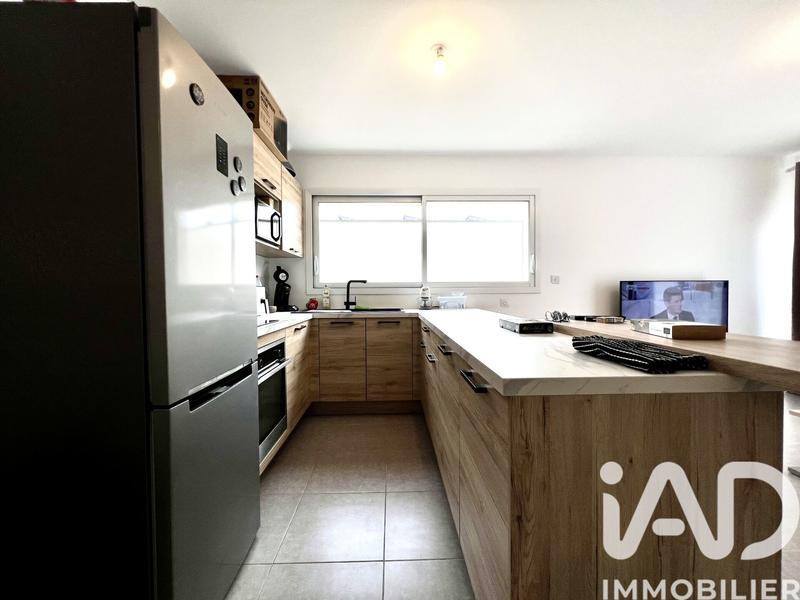 Maison - 96 m² - 5 pièces