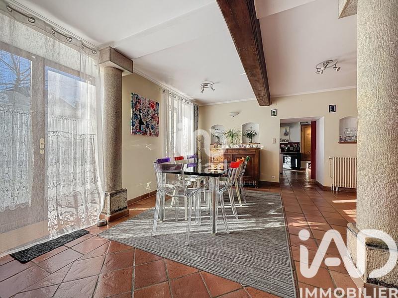 Maison - 200 m² - 6 pièces