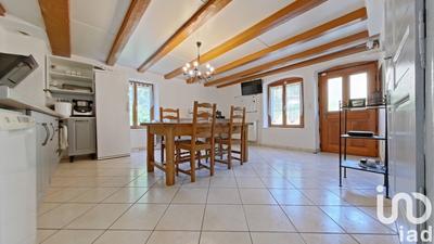 Maison - 193 m² - 5 pièces