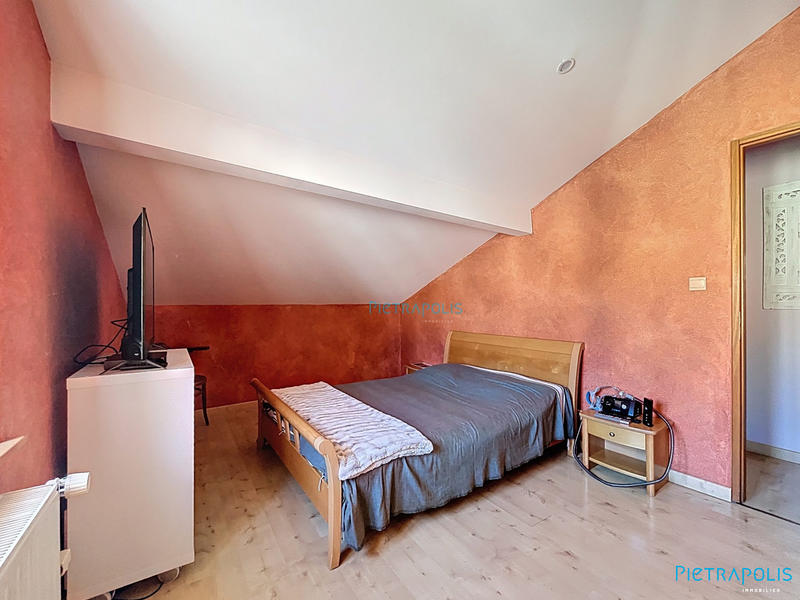 Maison - 93 m² - 4 pièces