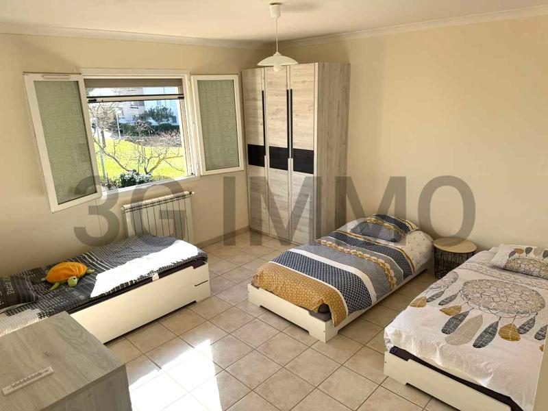 Villa - 140 m² - 6 pièces