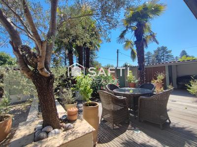 Maison - 258 m² - 7 pièces