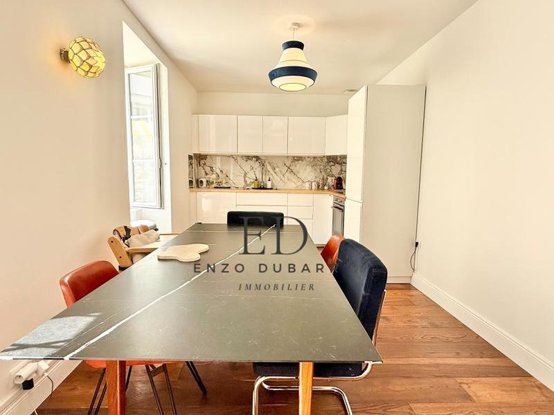 Appartement - 77 m² - 3 pièces