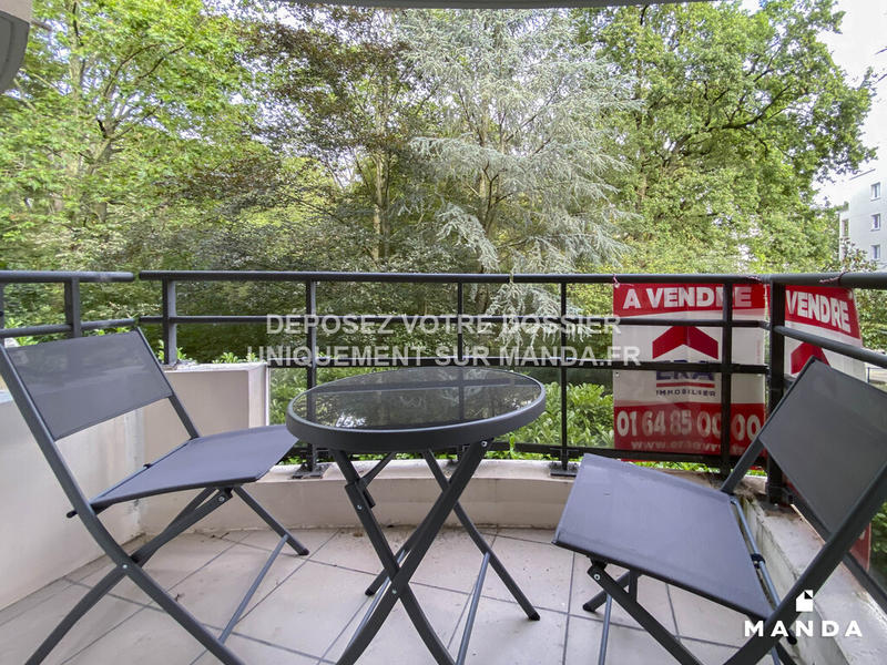 Chambre - 10 m² - 4 pièces