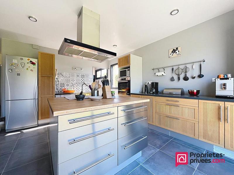 Maison - 168 m² - 7 pièces