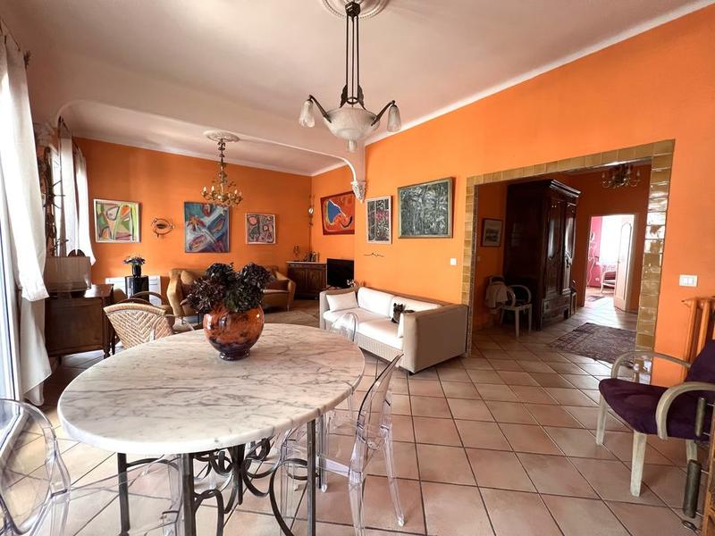 Maison de ville - 245 m² - 5 pièces