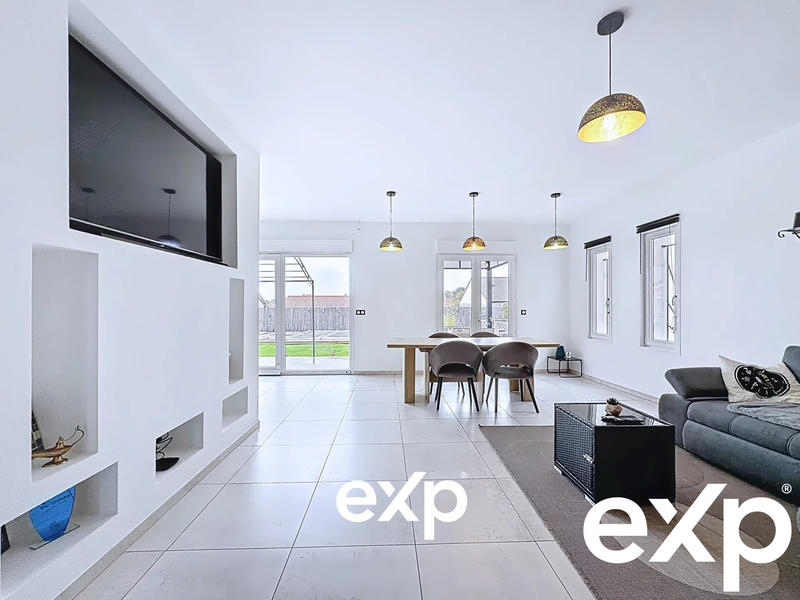 Maison - 151 m² - 6 pièces