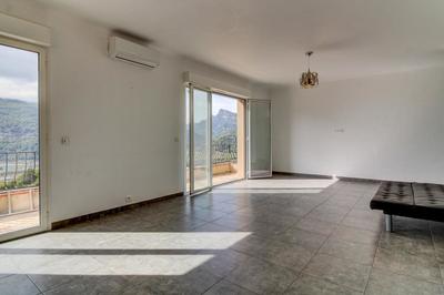 Appartement - 96 m² - 4 pièces