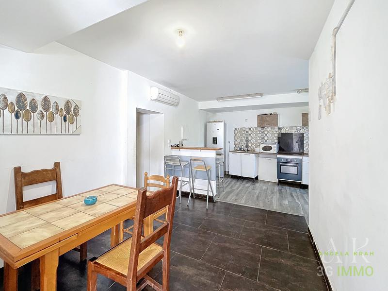 Propriété - 308 m² - 13 pièces