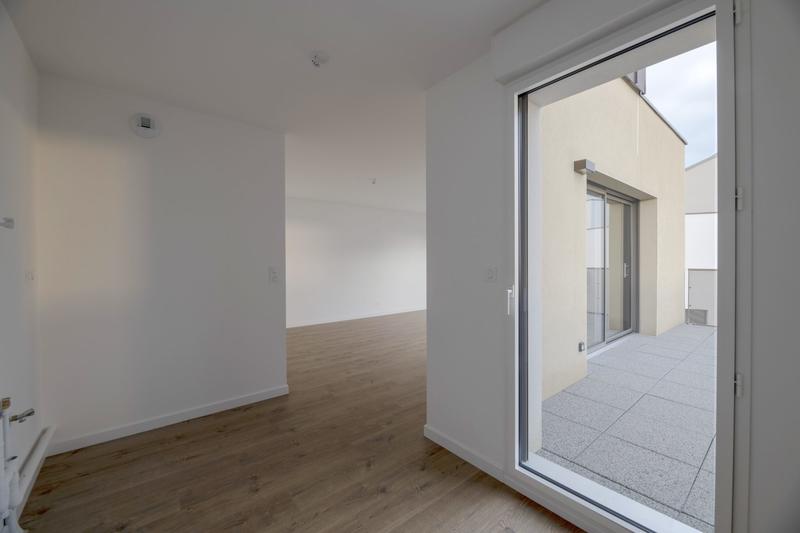 Appartement - 93 m² - 4 pièces