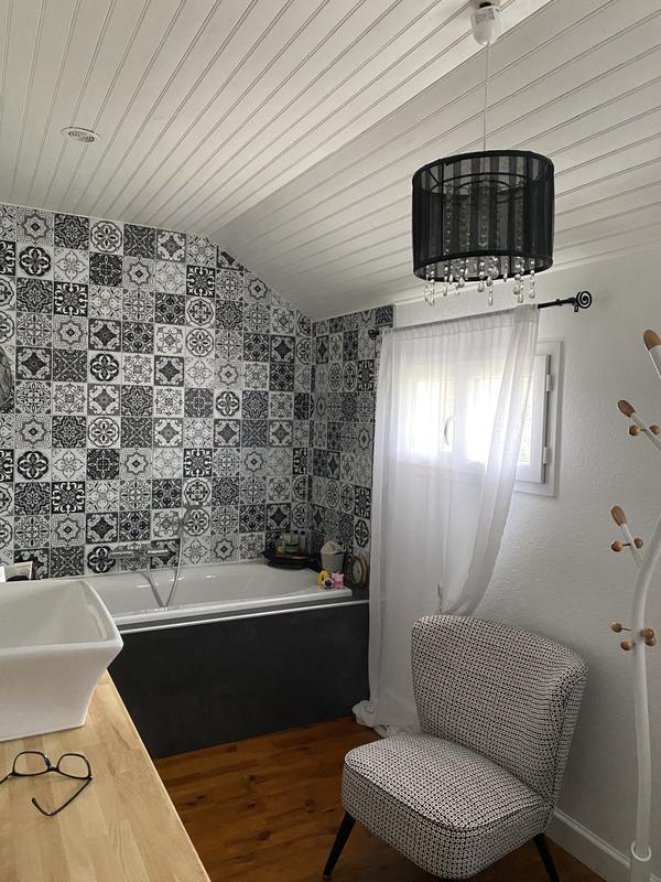 Maison traditionnelle - 220 m² - 10 pièces