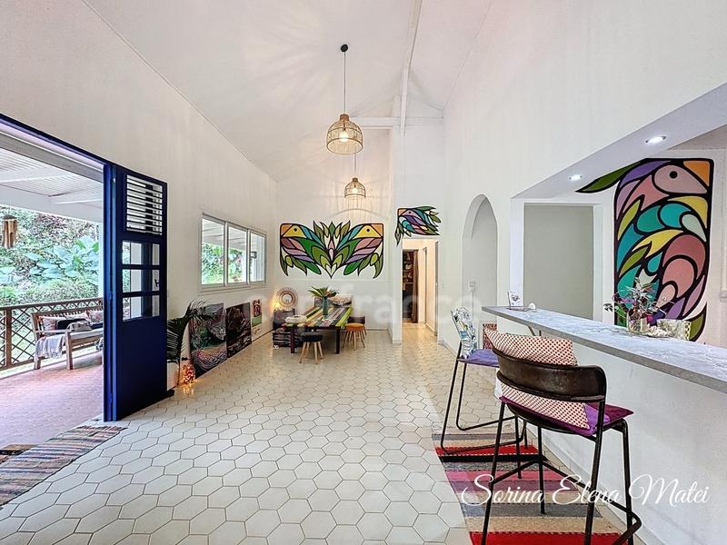 Maison - 138 m² - 5 pièces