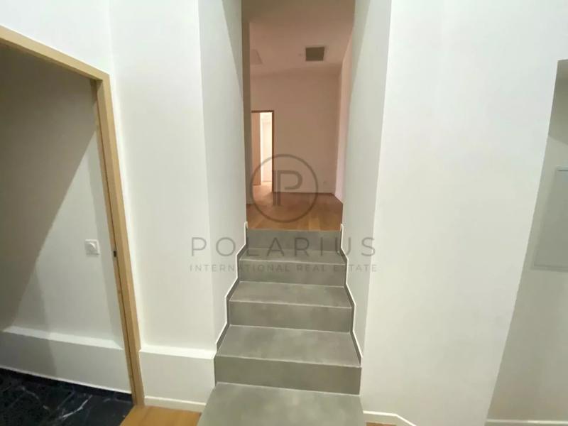 Appartement - 174 m² - 5 pièces