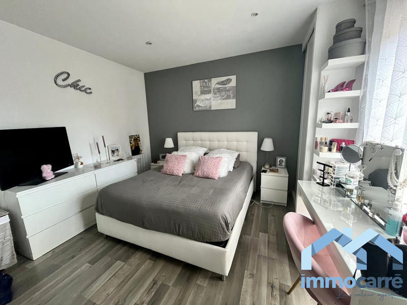 Maison - 90 m² - 5 pièces