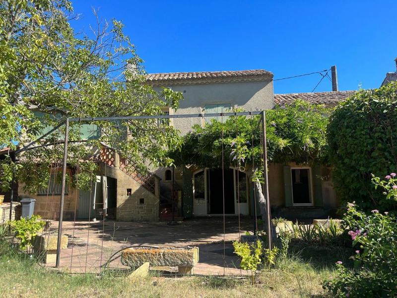 Maison - 230 m² - 6 pièces