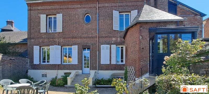 Maison de maîtres - 226 m² - 11 pièces