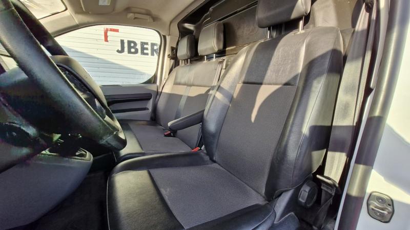 Citroën Jumpy Fourgon m bluehdi 120 ss bvm6 driver 300 nm