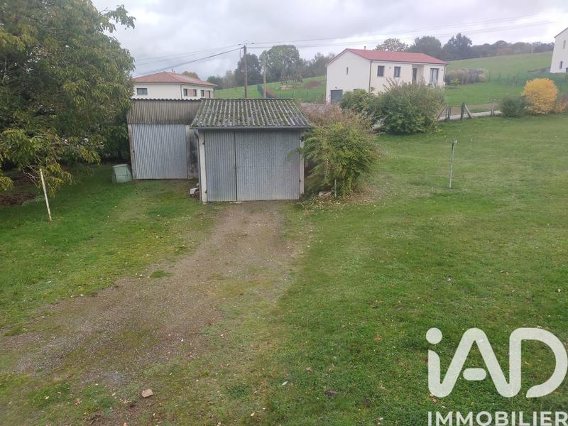 Maison - 93 m² - 7 pièces