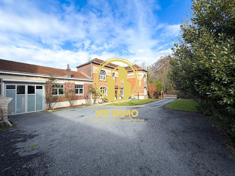 Villa - 224 m² - 14 pièces