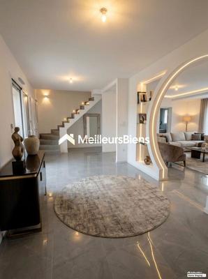 Maison - 142 m² - 6 pièces