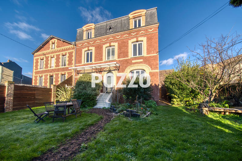 Maison - 130 m² - 6 pièces