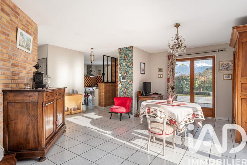 Maison - 95 m² - 5 pièces