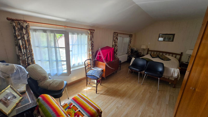 Maison - 145 m² - 6 pièces