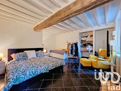 Maison - 215 m² - 6 pièces