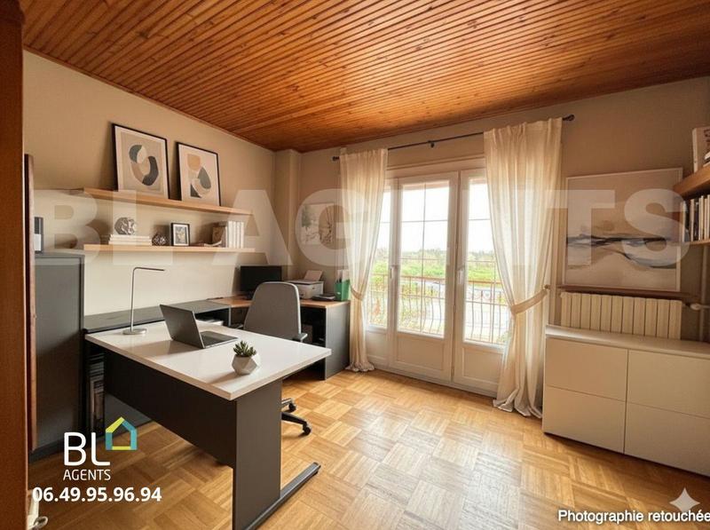 Maison traditionnelle - 226 m² - 7 pièces