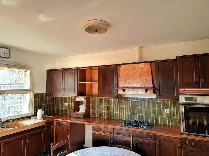 Maison - 273 m² - 8 pièces