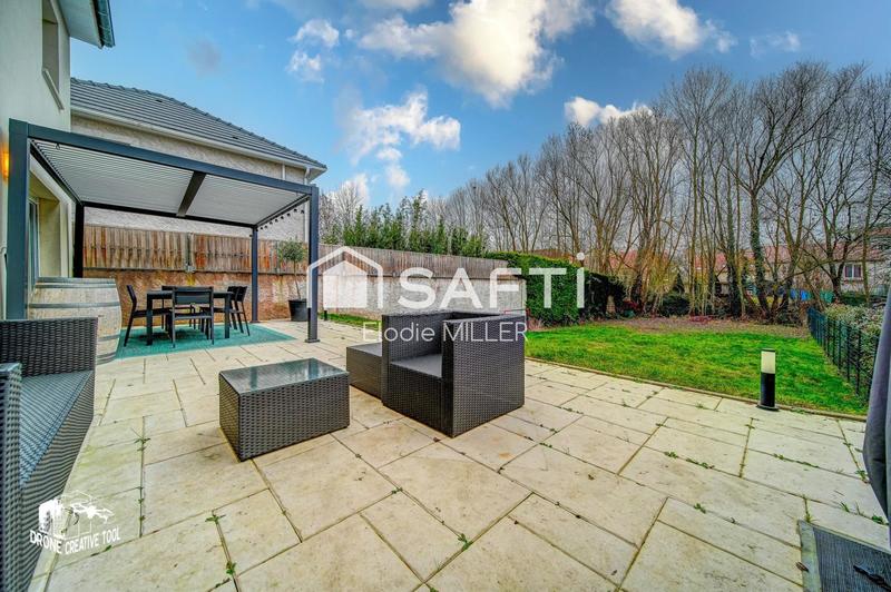 Maison - 126 m² - 7 pièces