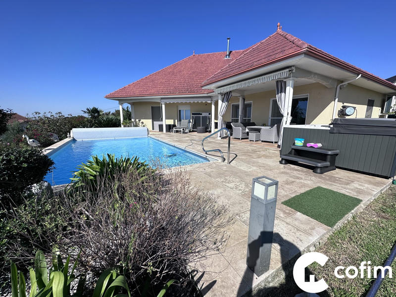 Maison - 175 m² - 7 pièces