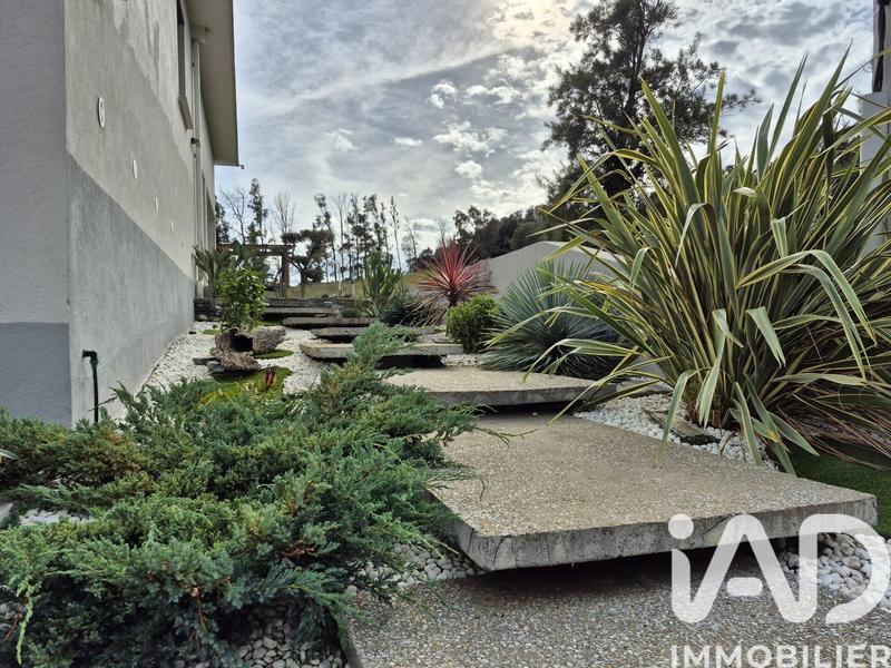 Maison - 164 m² - 10 pièces