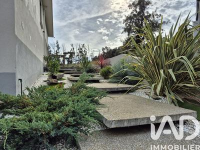 Maison - 164 m² - 10 pièces