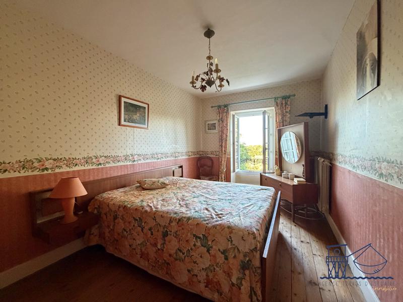 Maison ancienne - 319 m² - 10 pièces