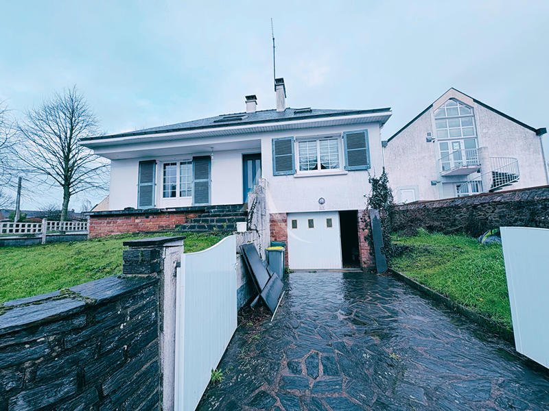 Maison - 121 m² - 5 pièces