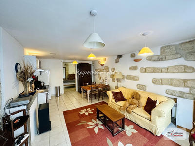 Maison - 304 m² - 11 pièces