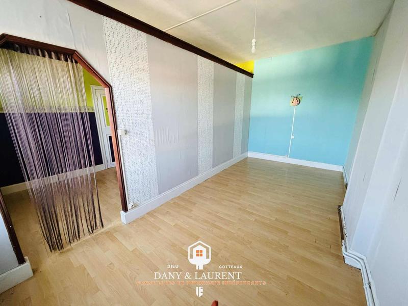 Maison - 280 m² - 8 pièces