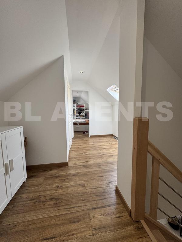 Maison contemporaine - 154 m² - 7 pièces