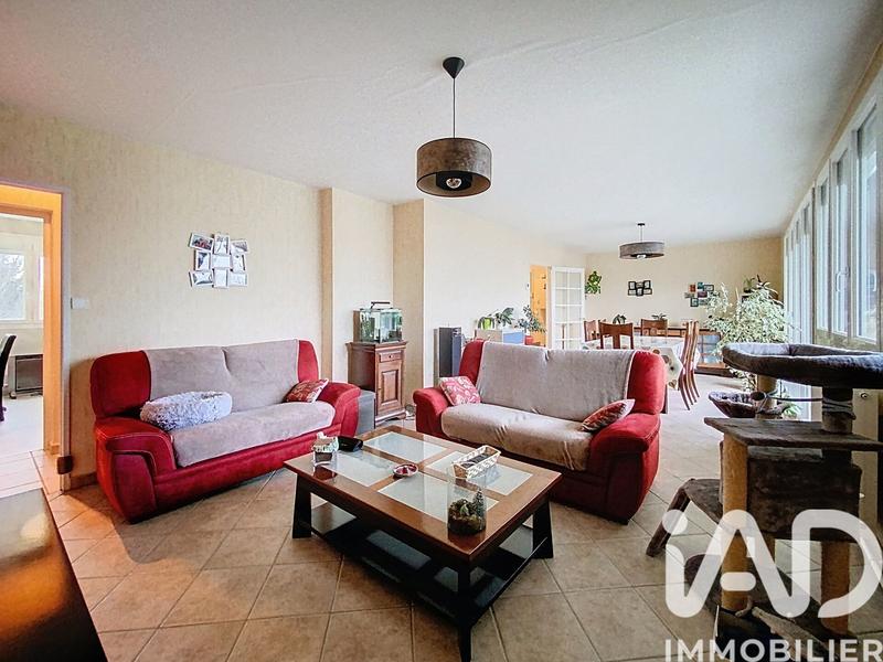 Appartement - 90 m² - 4 pièces