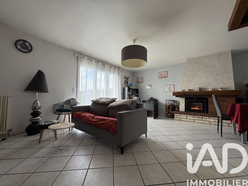 Maison - 90 m² - 5 pièces