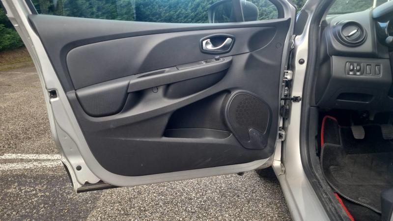 Renault Clio IV 1.2 75 Limited - 5 places