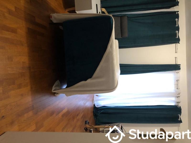 Chambre - 10 m² - 1 pièce