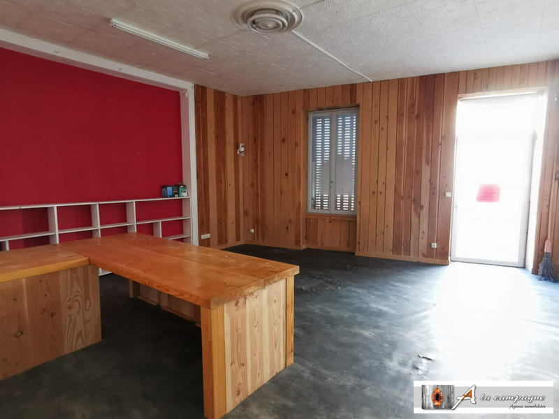 Maison traditionnelle - 283 m² - 17 pièces