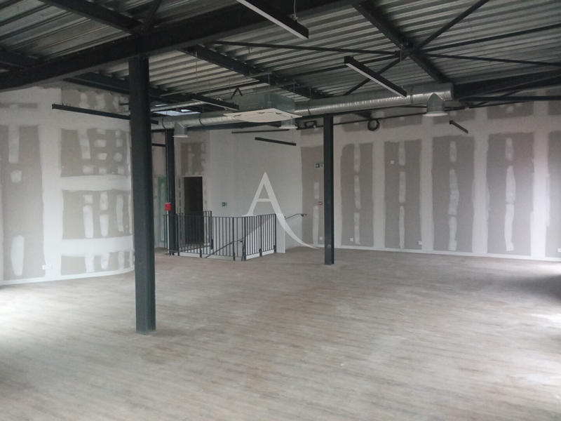 Local commercial - 255 m²