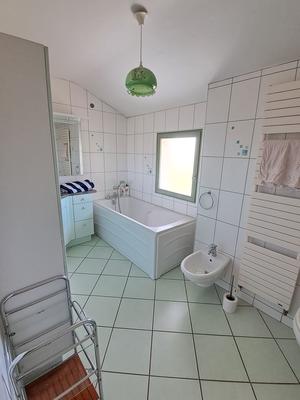 Maison - 175 m² - 8 pièces