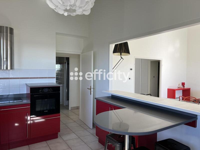 Appartement - 94 m² - 4 pièces