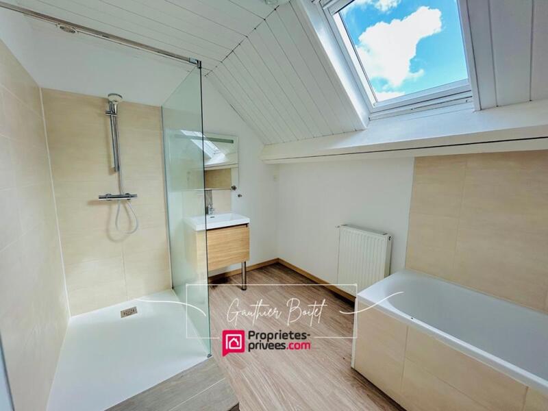 Maison - 206 m² - 9 pièces