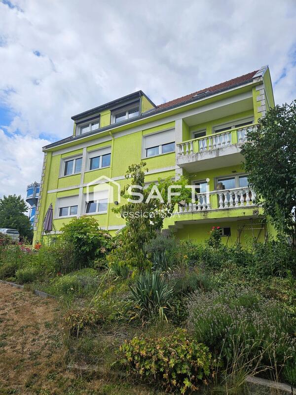 Maison - 265 m² - 11 pièces