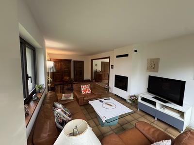 Maison - 236 m² - 7 pièces
